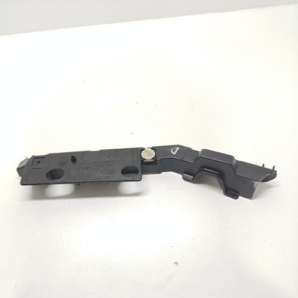 Guia Para-choque Dianteiro Direito Captiva 2008 A 2010