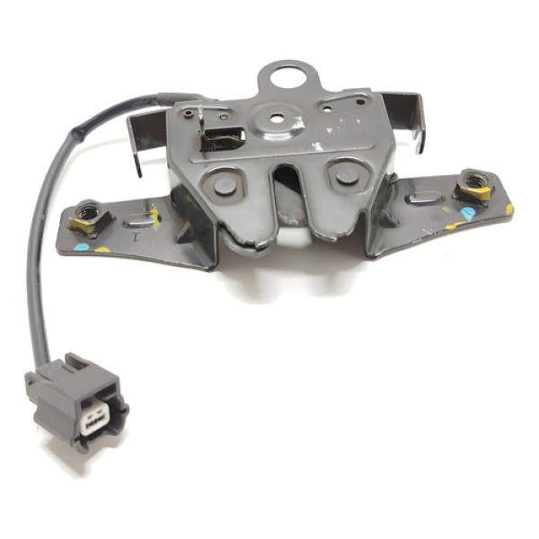 Fechadura  Porta Malas Versa 2014