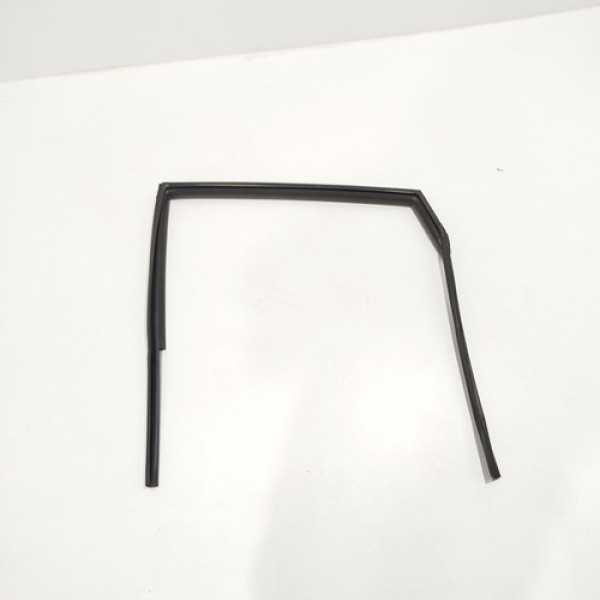 Canaleta Vidro Traseiro Esquerdo Captiva 2008 A 2010