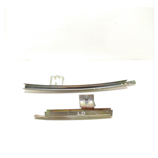 Par Guia Vidro Dianteiro Direito Gol G4 2p 2006 A 2009