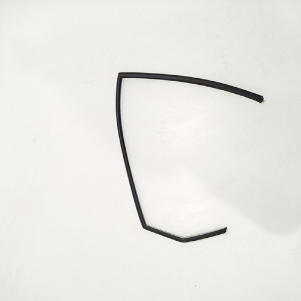 Borracha Vidro Traseiro Esquerdo Fiesta 2012 A 2016